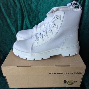 Dr. Martens womens Combs W, EU42